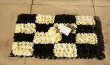 Load image into Gallery viewer, OASIS® FLORAL SHEET (61CM X 45.7CM X 3.8CM)