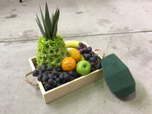 Load image into Gallery viewer, OASIS® Pineapple Cones